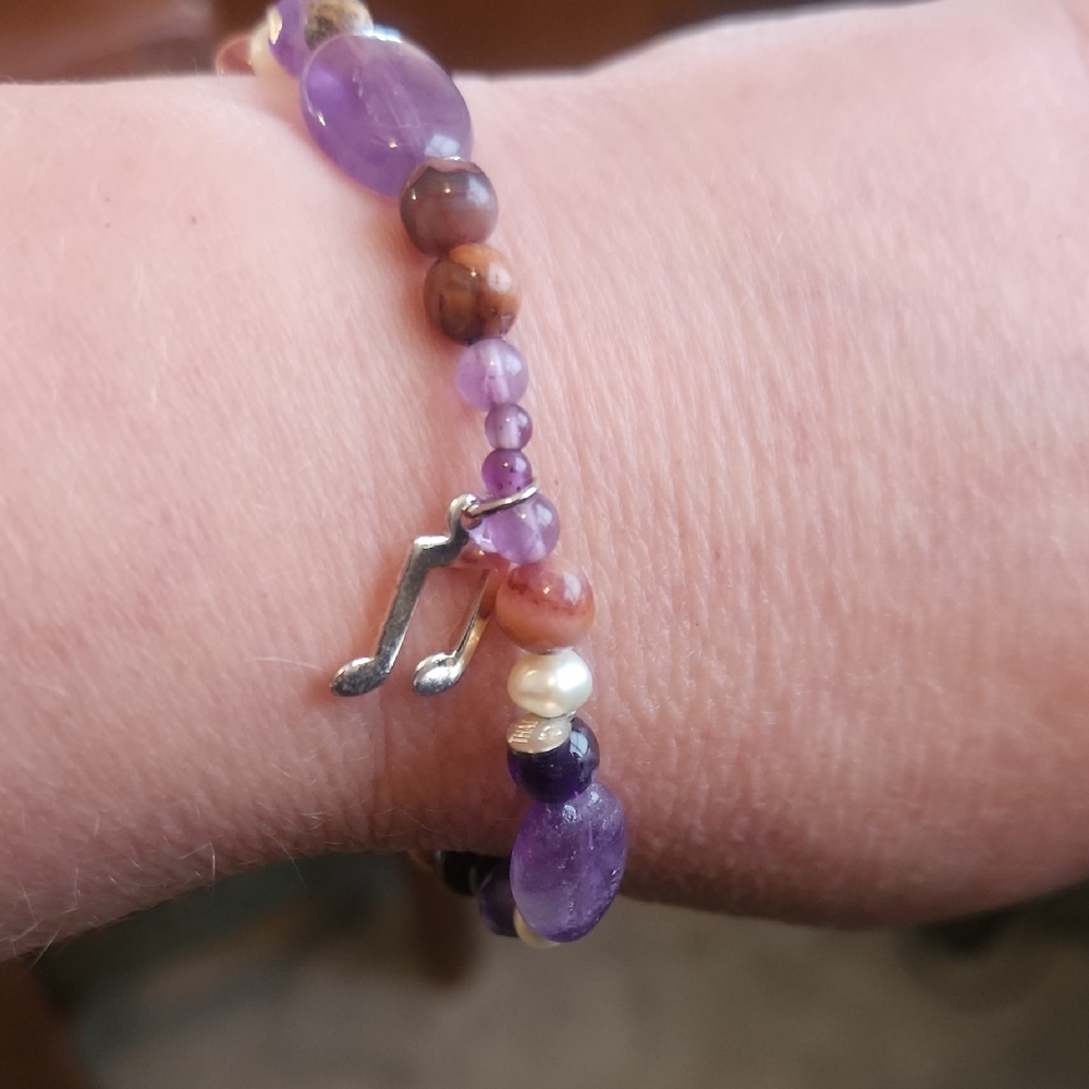 Sterling Silver Amethyst and Freshwater Pearl Bracelet - Picture 3 of 3